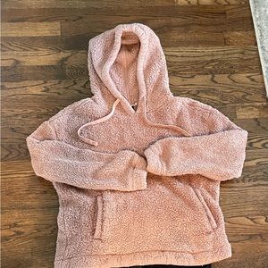 Comfy women’s pullover